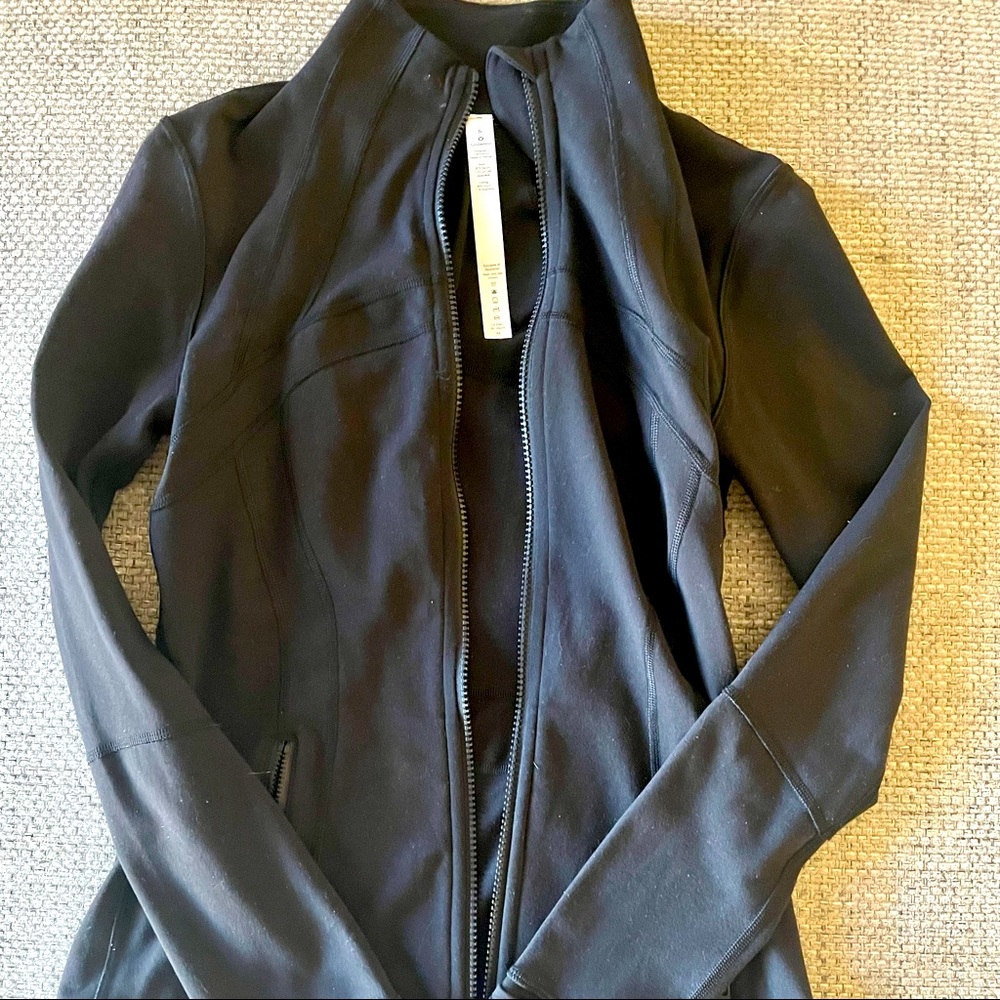 Lululemon womens define jacket size 6 NWOT
